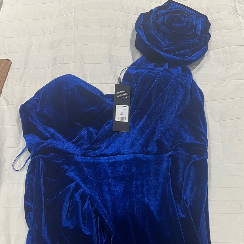 Fashion Nova Royal Blue Velvet Chemise